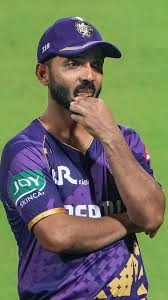 **IPL 2025: KKR खिलाड़ियों की लापरवाही! कप्तान को भूल बस लेकर निकल पड़े, पीछे भागते रह गए अजिंक्य रहाणे – देखें वीडियो**
