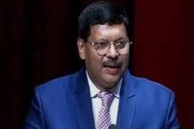 CJI Bhushan Ramkrushn Gawai: आज संभालेंगे मुख्य न्यायाधीश का पदभार, जानें उनके जीवन और करियर से जुड़ी अहम बातें
