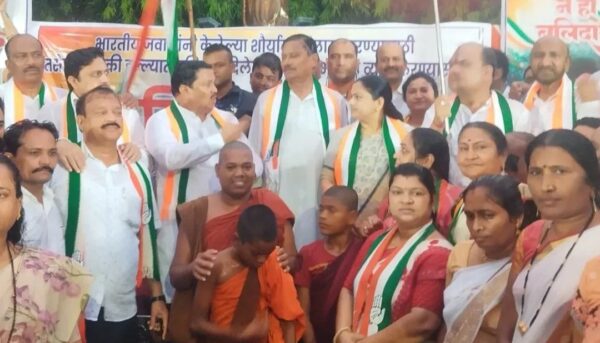 चंद्रपुर की तिरंगा रैली में एकजुट हुए कांग्रेस के दो दिग्गज नेता