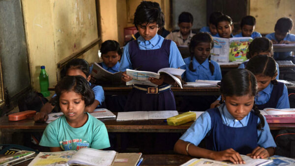 बुलढाणा: स्कूल के पहले दिन छात्रों को मिलेगा गणवेश और पाठ्यपुस्तकें, 1.44 लाख विद्यार्थियों को होगा लाभ