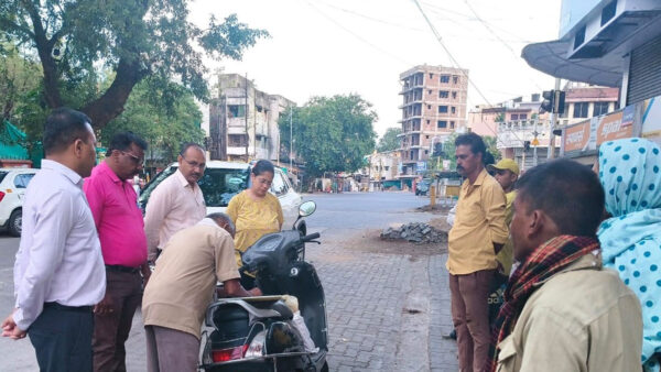 काम के वक्त गैरहाजिर सफाई कर्मियों पर मनपा का चाबुक, 42 कर्मचारियों पर हुई दंडात्मक कार्रवाई
