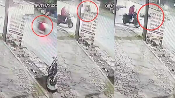 नागपुर: सड़क पार कर रहे टेम्पो से बाइक की जोरदार टक्कर, दो लोगों की मौके पर मौत