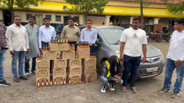 अकोला: ऑपरेशन प्रहार के तहत पुलिस ने 5.5 लाख रुपए की अवैध शराब जब्त