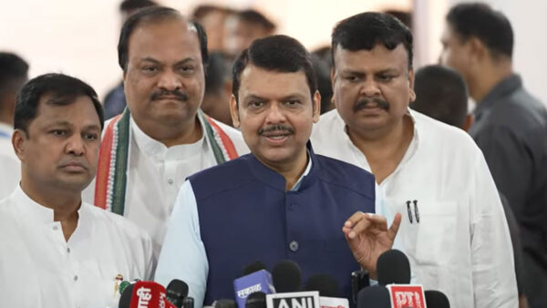 मनसे नेता मांग रहे थे टकराव वाला रूट, CM फडणवीस बोले – असामाजिक तत्व बिगाड़ सकते थे माहौल