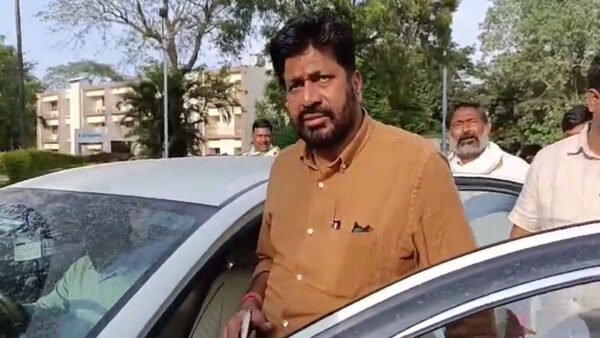 आईएएस अधिकारी को धमकाने के मामले में पूर्व विधायक बच्चू कडू दोषी करार, कोर्ट ने सुनाई तीन माह की सजा