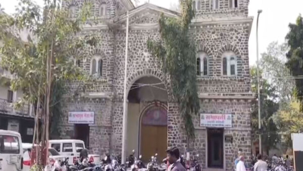 अकोला पेंशन घोटाला: भ्रष्ट अधिकारी आज़ाद, पीड़ित कर्मचारी भर रहे भुगतान की कीमत