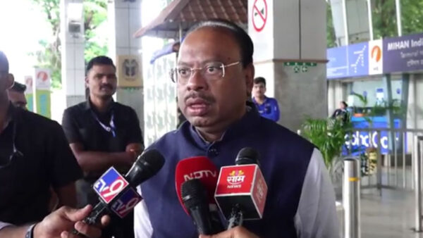 चुनाव आयुक्त के खिलाफ विपक्ष लाएगा महाभियोग, बावनकुले का हमला: “राहुल गांधी अपनी पार्टी बचाने कर रहे नौटंकी”