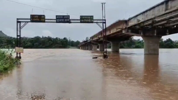 गड़चिरोली में मूसलाधार बारिश से जनजीवन ठप, 13 सड़कों पर यातायात बाधित