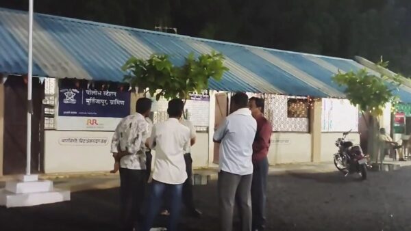 अकोला: व्यापारी से झूठे बलात्कार केस की धमकी देकर वसूली, ‘बंटी-बबली’ दंपत्ति गिरफ्तार, ₹18.74 लाख बरामद