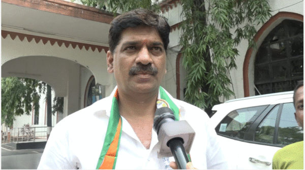 मनपा चुनाव को लेकर शरद पवार गुट के नेता दुनेश्वर पेठे की हाईकोर्ट में याचिका, चुनाव आयोग को नोटिस जारी