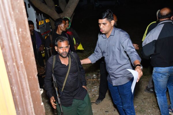 एंटी नक्सल अभियान को बड़ी सफलता: एमएमसी विशेष नक्सल समिती के प्रवक्ता अनंत नागपुरे सहित 11 नक्सलियों ने किया आत्मसमर्पण