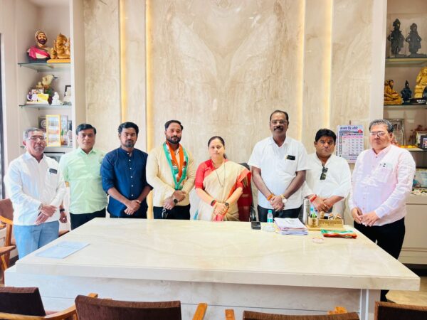 चंद्रपुर: घुग्घुस में AIMIM को बड़ा झटका, शहर अध्यक्ष कांग्रेस में शामिल