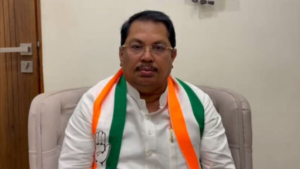 सुप्रीम कोर्ट के निर्णय से ओबीसी समाज का आरक्षण संकट में, विजय वडेट्टीवार ने सरकार पर समाज को मुर्ख बनाने का आरोप