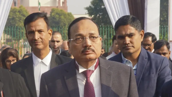 16 साल से लंबित एसिड अटैक केस पर भड़के CJI सूर्यकांत: “शर्मनाक, कानूनी सिस्टम का मजाक बना दिया है”