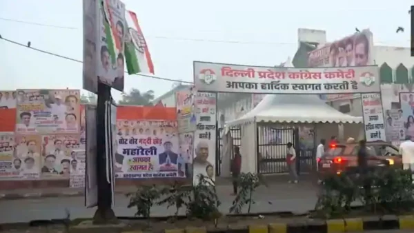 “‘वोट चोरी’ के मुद्दे पर कांग्रेस की महारैली, खरगे और राहुल रामलीला मैदान से उठाएंगे हुंकार”